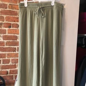 Aritzia Wilfred Free Lounge Sweatpant